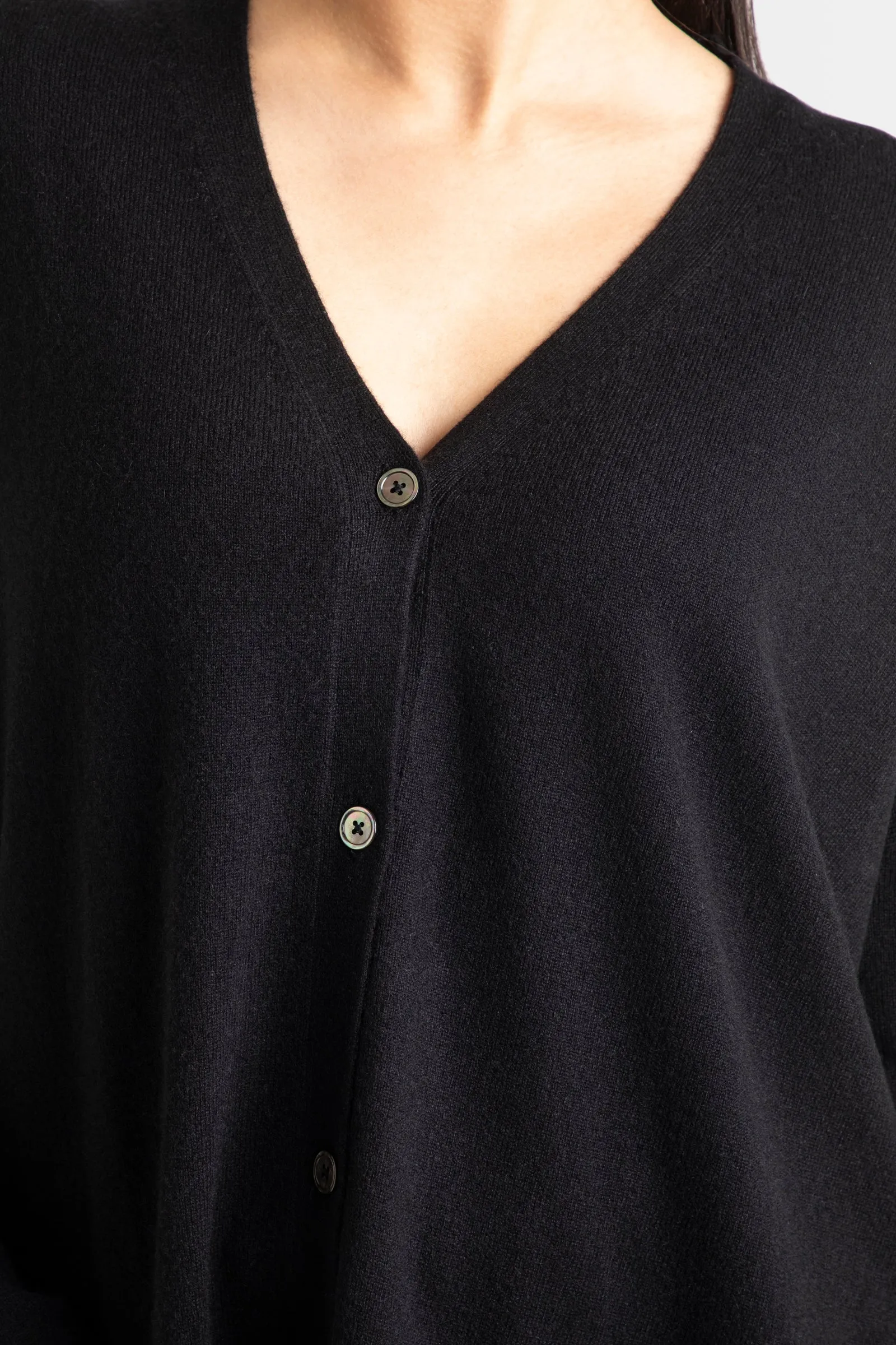 Cashmere 'Cosy Cardi' in Black