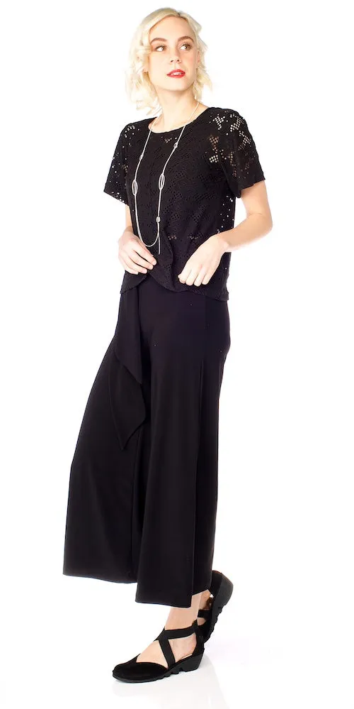 Cordial Eyelet Top, black