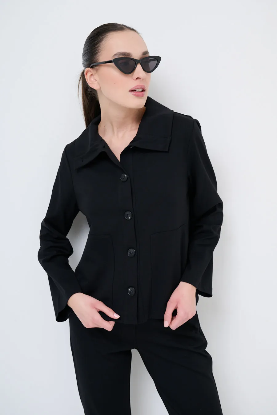 Cropped button-up jacket with wide collar wholesale