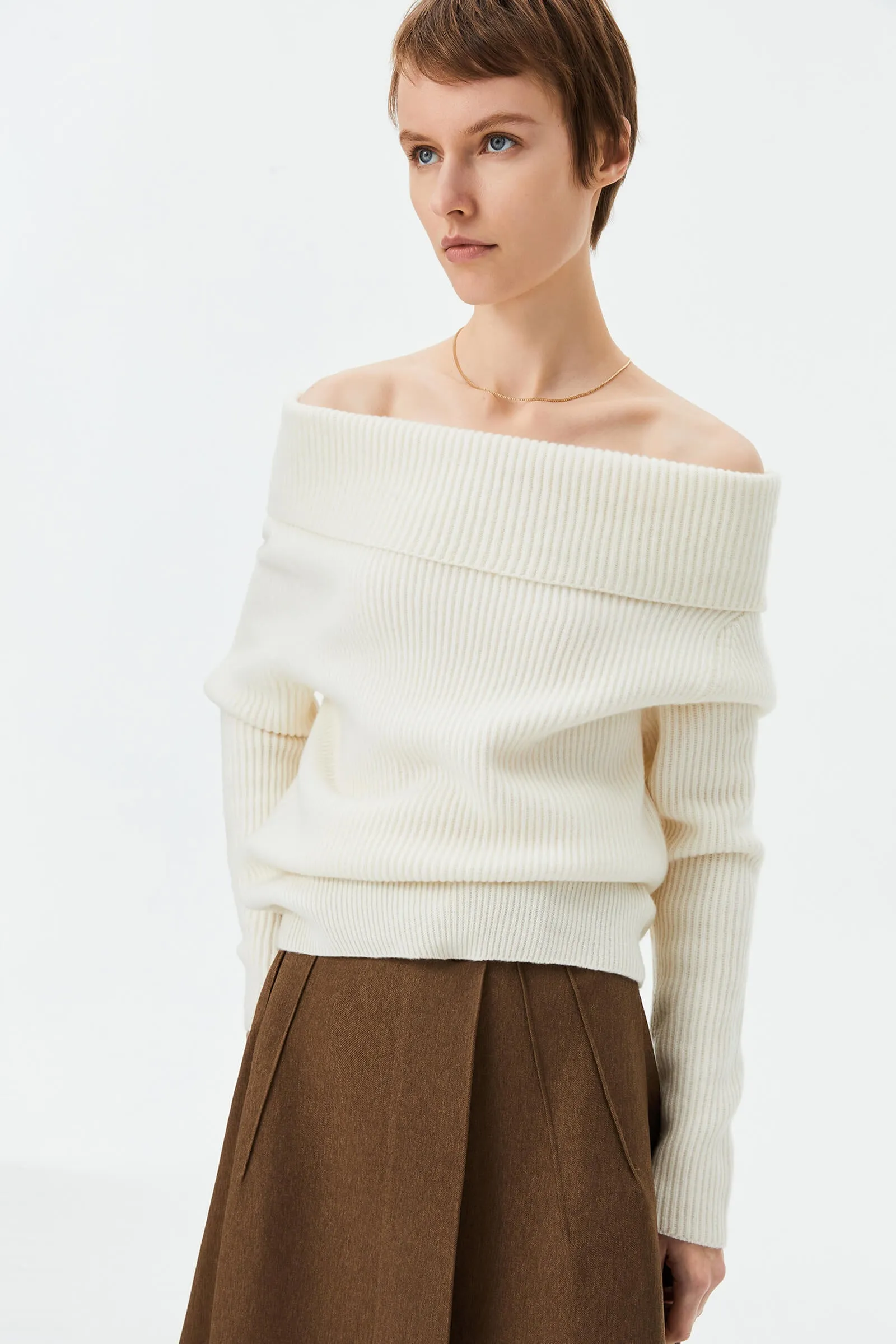 LILY Full Wool One-Shoulder Sweater